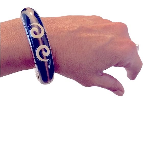 Brighton Bangle Bracelet - Picture 2 of 4